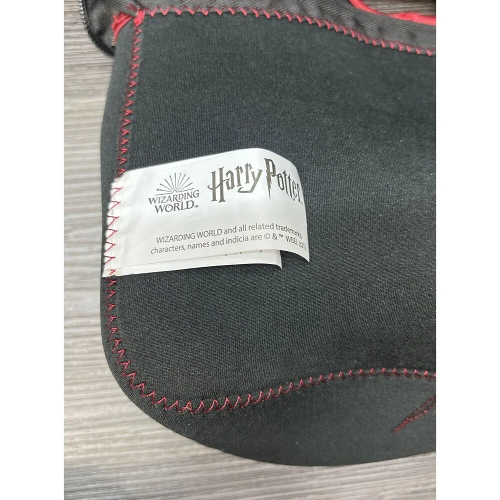 Wizarding World Hogwart's Neoprene Zipper Bag Harry Potter
